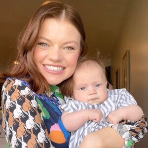 Meet your Posher, Olivia